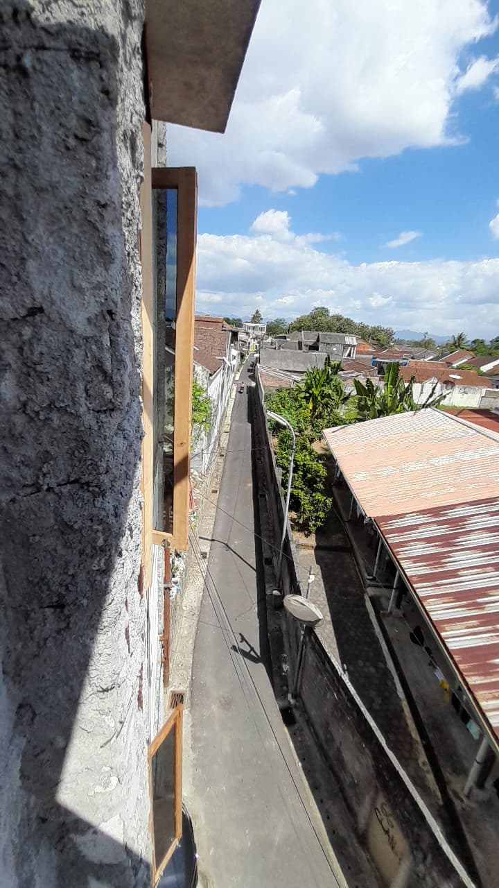 Jalan Depan Sebelah Kiri Dari Asrama Dari Lantai 3